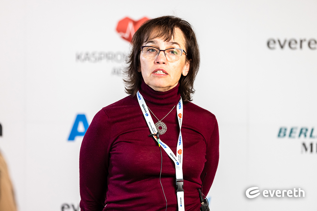 Fot. Evereth (XXVIII Konferencja Szkoleniowa Asocjacji Elektrokardiologii Nieinwazyjnej i Telemedycyny Polskiego Towarzystwa Kardiologicznego – Kasprowisko 2022)