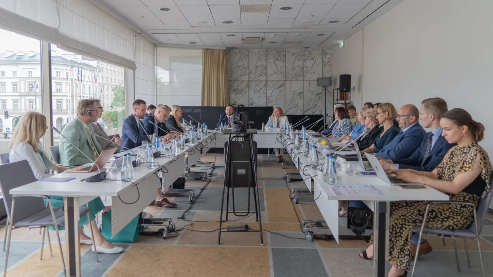Instytut Rozwoju Spraw Społecznych Instytut Rozwoju Spraw Społecznych